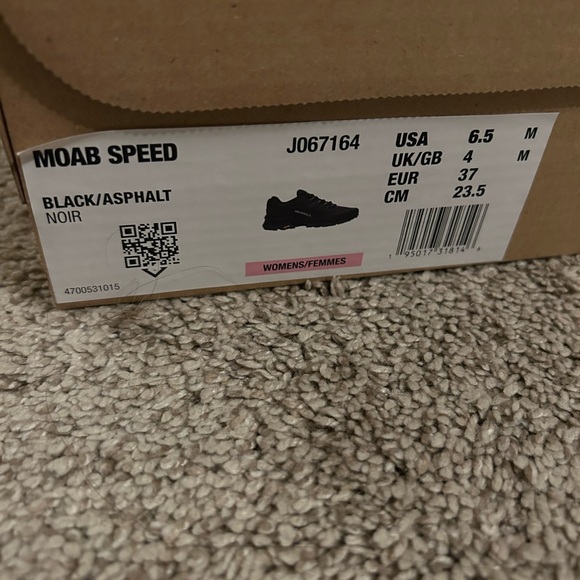 NEW! Womens Merrell Moab shoes - Picture 6 of 6